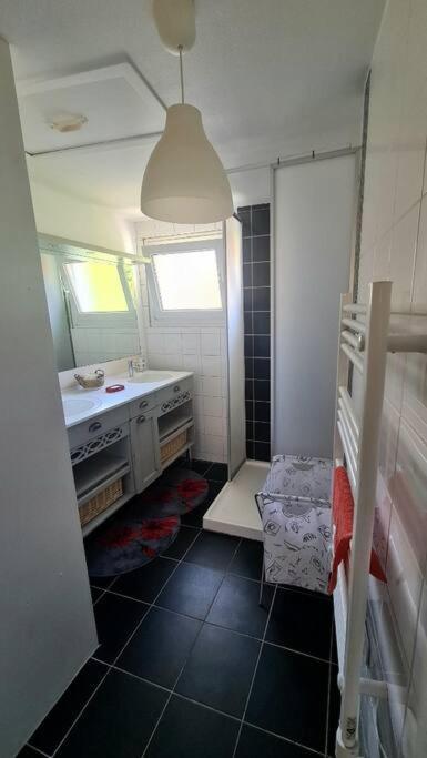 Appartement Centre Ville Terrasse Jardin Garage Chez Priscilla Aurillac Zewnętrze zdjęcie